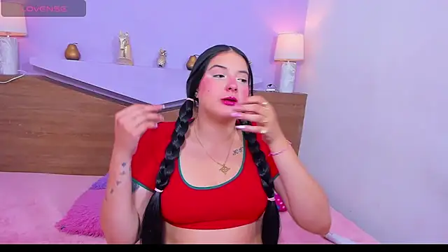 Snapshot of ScarletEmber3 chatting on September 19, 6:56 am ScarletEmber3 online show from September 19, 6:56 am