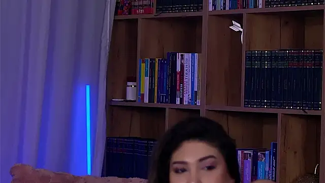 SarahPeach8 online show from March 15, 9:11 am