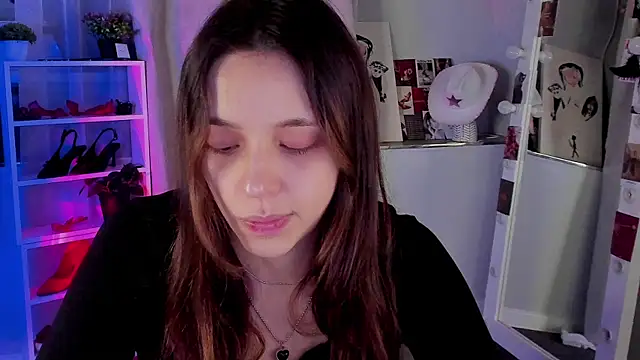 Sahara Shields online show from November 10, 10:10 am