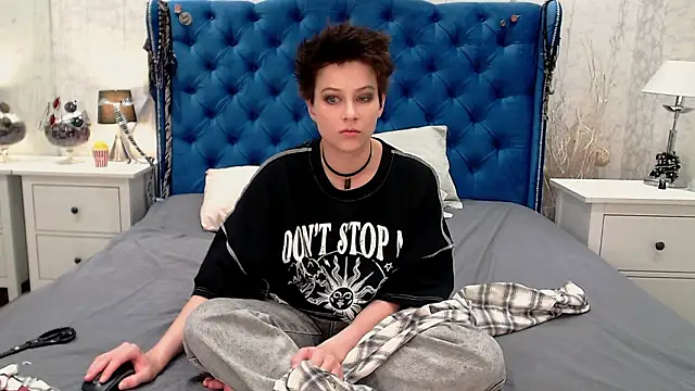 via mayer  online show from March 3, 9:10 pm