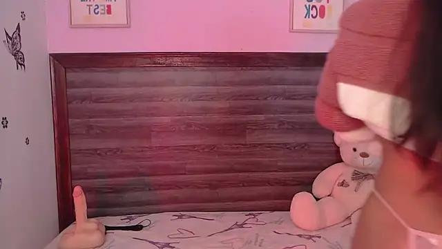 AdaaMillan online show from February 2, 8:30 pm