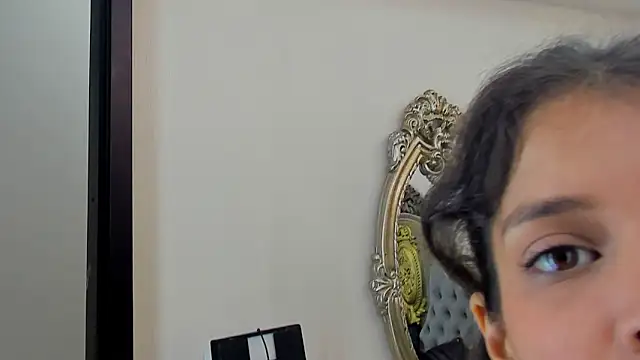 Snapshot of CharlotteBrandt chatting on October 4, 8:57 pm CharlotteBrandt online show from October 4, 8:57 pm