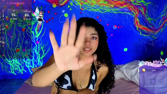 lucie petite online show from January 7, 6:33 pm