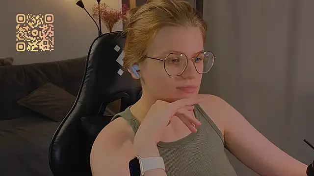  JessieVibes online show from August 1, 1:46 pm