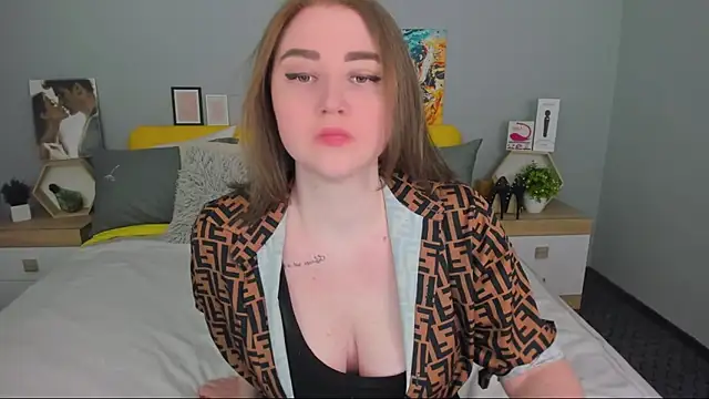 lillyloan4u online show from May 6, 7:29 pm