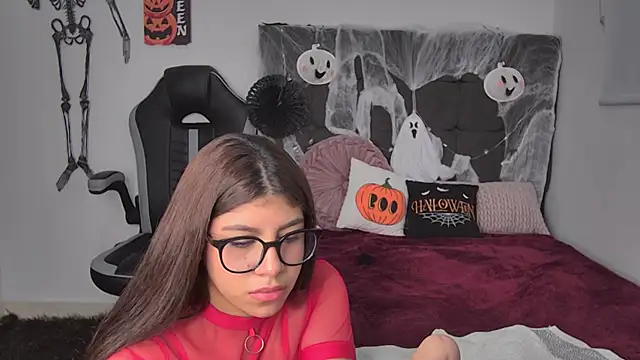 AmandaBrooks 18 online show from October 26, 1:45 am