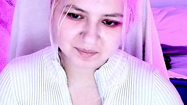 DiaAngell online show from November 24, 9:50 pm