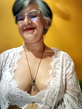 ilonna2025 online show from July 8, 8:27 am