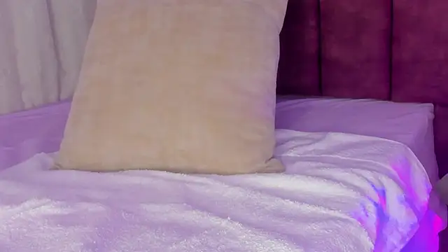 cutte hanna18 online show from June 27, 7:42 pm