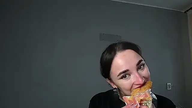 Eva Gloryy online show from April 29, 1:36 pm