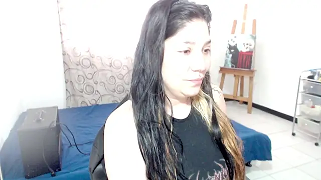 Snapshot of sharonnleon chatting on October 6, 8:57 pm sharonnleon online show from October 6, 8:57 pm