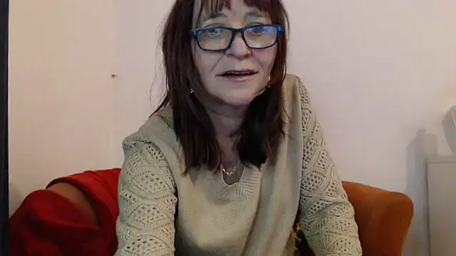 hotlinda45 online show from November 12, 6:17 pm