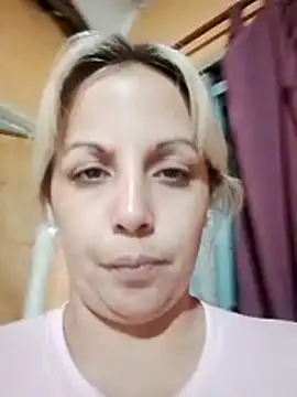 Pilarxxx666 online show from February 9, 3:31 am