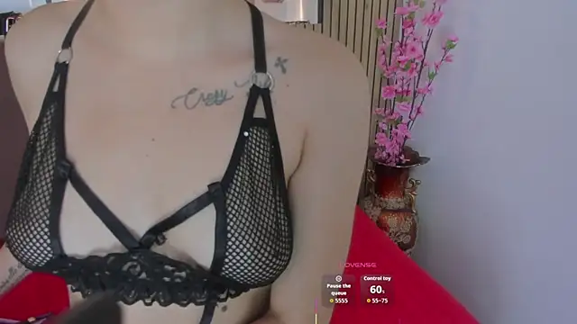 Snapshot of Ashley_7777 chatting on October 1, 3:28 pm Ashley 7777 online show from October 1, 3:28 pm