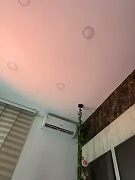 Bella Smiith  online show from November 10, 4:13 pm