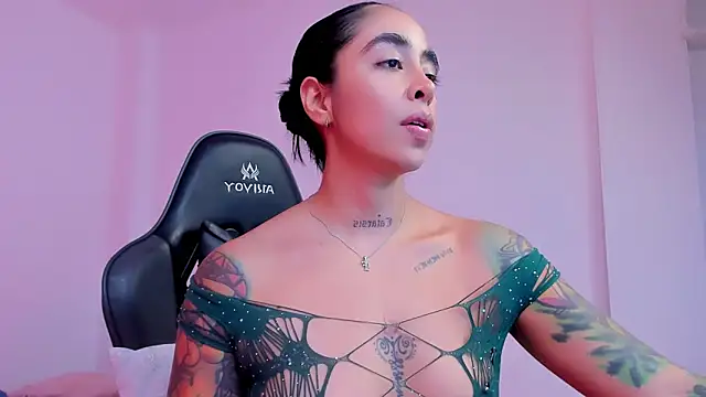 sophierooy22 online show from November 28, 5:38 pm