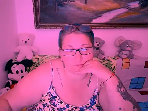 mayamayx online show from October 4, 7:29 pm