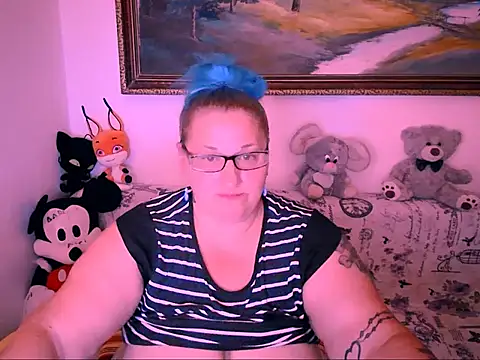 mayamayx online show from September 14, 7:45 pm