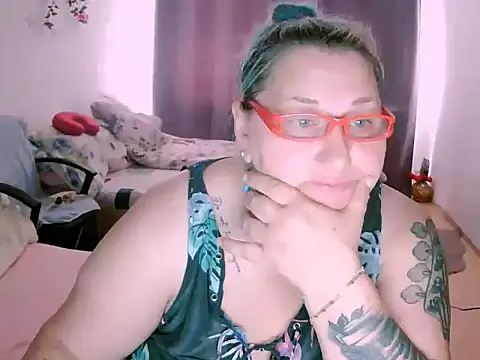 mayamayx online show from July 2, 9:15 am