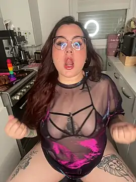 Cherrycherrymiss online show from July 12, 4:30 pm