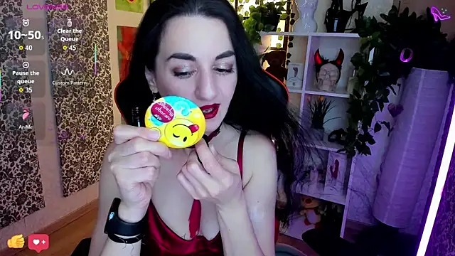JessicaAlfo online show from June 17, 2:46 am