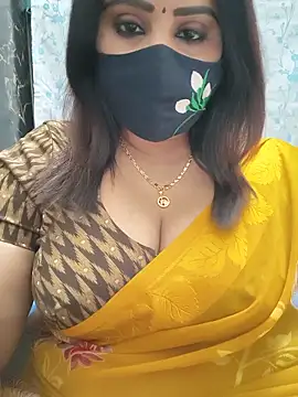 Queenflowerr online show from June 12, 6:27 pm