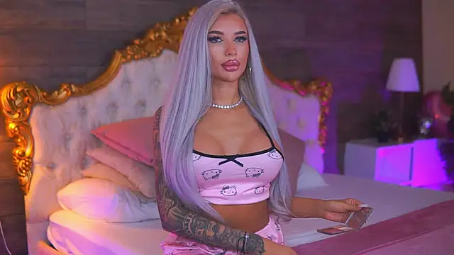 Juicy Jessye online show from April 29, 7:52 pm