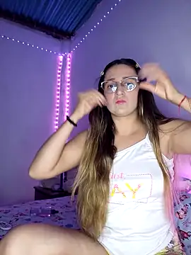 MyAlexaStar online show from February 3, 1:05 am