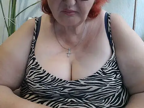 DeniseeRosea online show from June 25, 7:35 am