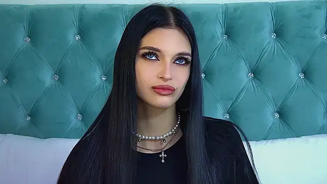 BeverlyMost online show from February 4, 7:06 pm