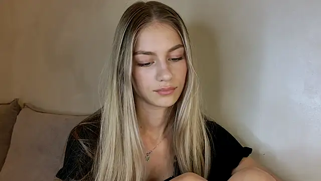 GabriellaOlsen online show from September 28, 4:01 pm