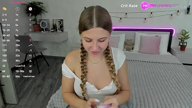 AureliaBliss  online show from July 28, 5:27 am