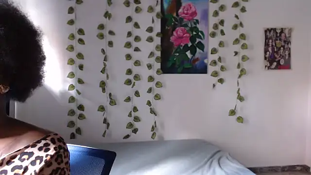 Stela  Gs online show from February 3, 8:45 pm