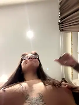 SamanthaHolt online show from January 18, 2:08 am