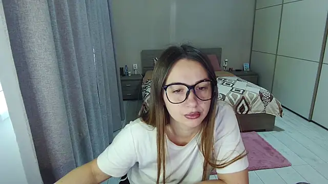 singletrouble online show from July 23, 5:15 am