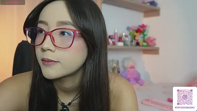 sophi lii online show from April 28, 1:47 am