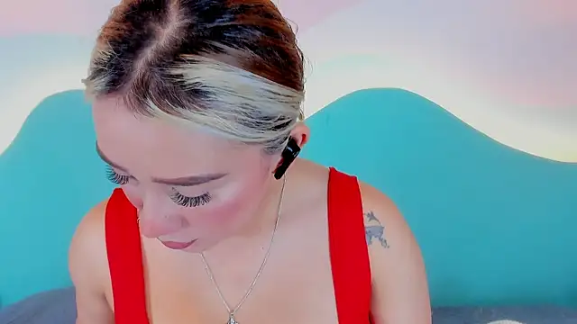 Lannajansen online show from February 11, 2:18 pm