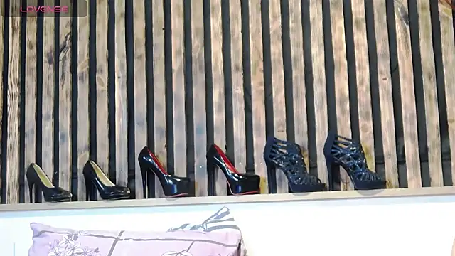 Alis Lovi online show from March 18, 10:53 am