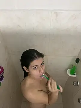 Hannah Jonhson online show from July 6, 10:56 pm