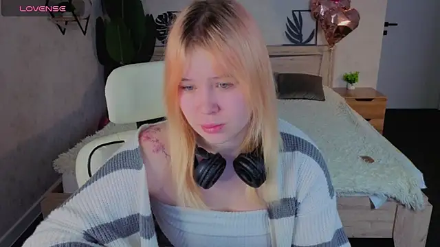 Amy Kimberlly online show from March 18, 12:26 am