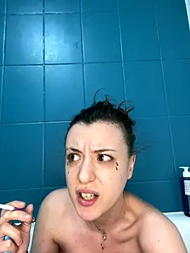 bunnythetailor online show from December 18, 4:56 pm