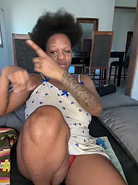 Boneca25 online show from July 27, 12:57 pm