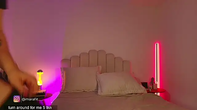 Mara Santoro online show from March 2, 1:05 am