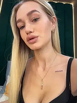 KristinaDane online show from December 15, 3:34 am