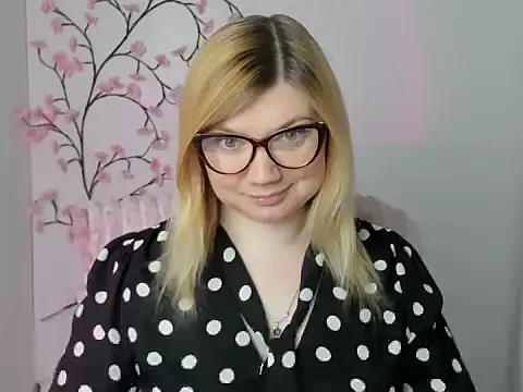 Lola moree online show from May 17, 11:31 am