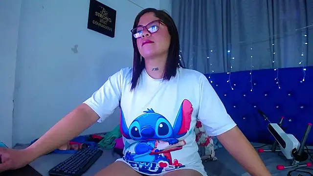 hornny cougar online show from February 18, 8:30 pm