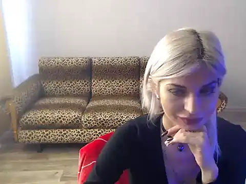 SexyBeatriice online show from November 14, 7:52 am