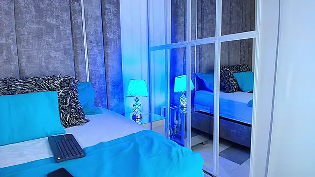 AliDiaz  online show from February 19, 7:24 pm