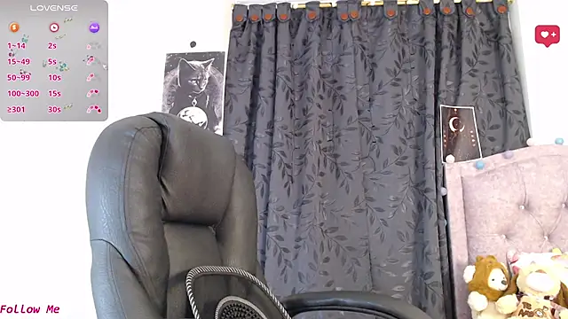 ellajonz online show from November 17, 2:01 am