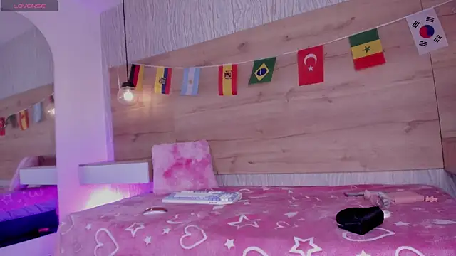 SofiArias online show from June 25, 8:21 pm